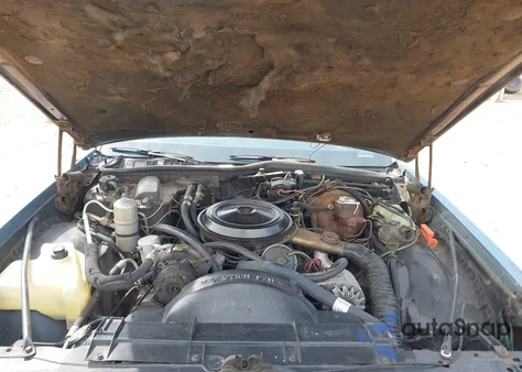 1980 Oldsmobile 98 из США, поврежденный, VIN 3X69RAM202642